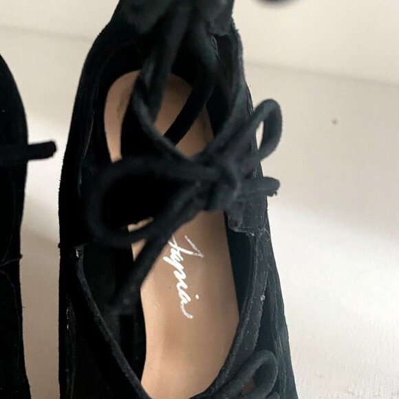 Isa Tapia Balck Suede Heart Motif Lace up Laser cut Booties 36 - Picture 6 of 8